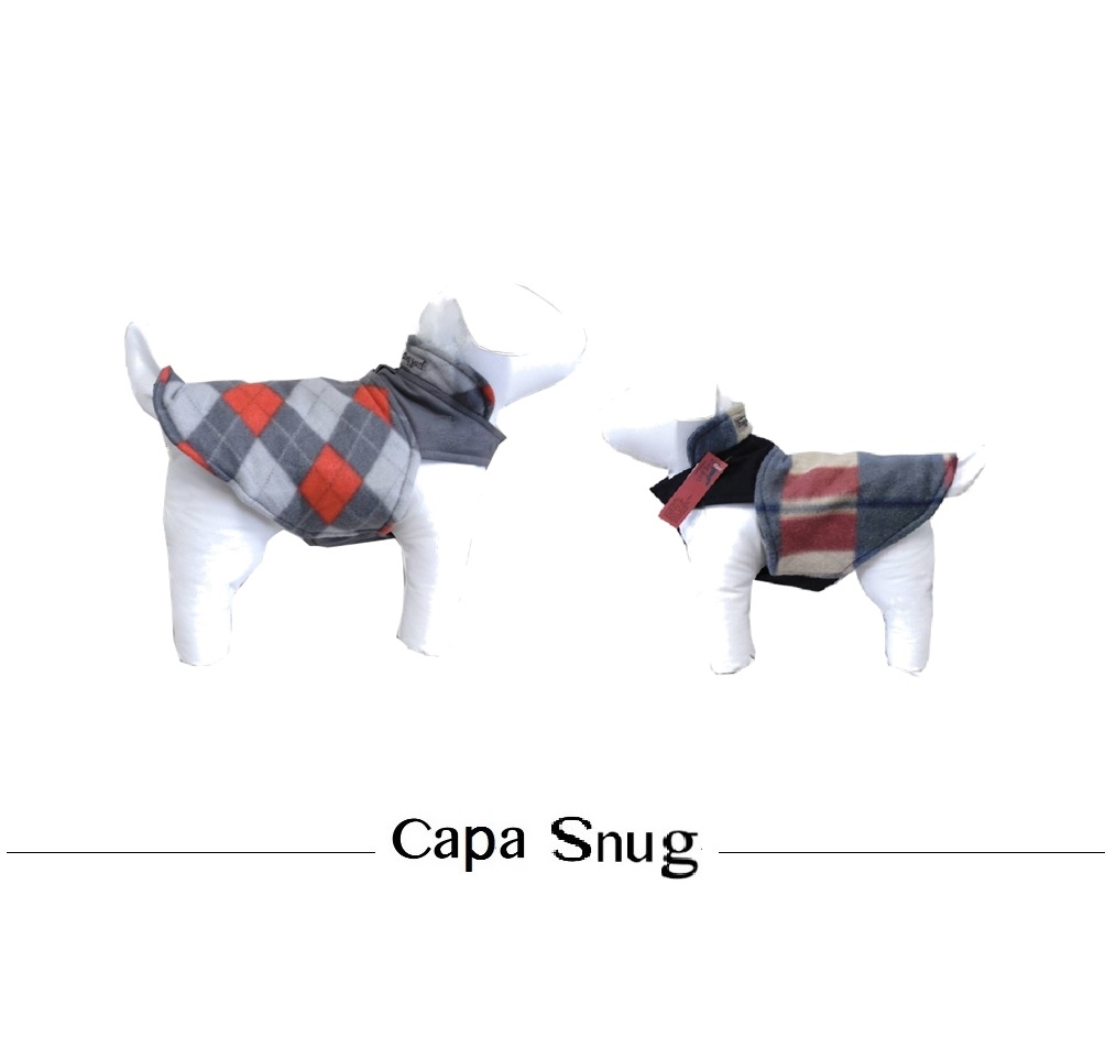  Capa Sug Hugpet é ajustável no abdomem, com forro em matelassê e composição externa de soft e algod